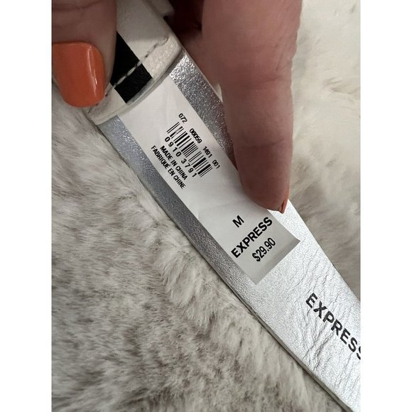 EXPRESS Belt Women’s White Navy Striped Preppy Classic Boho Size Medium - Picture 2 of 5